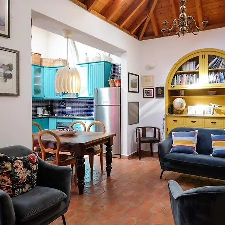 Casa Poeta * Тавира