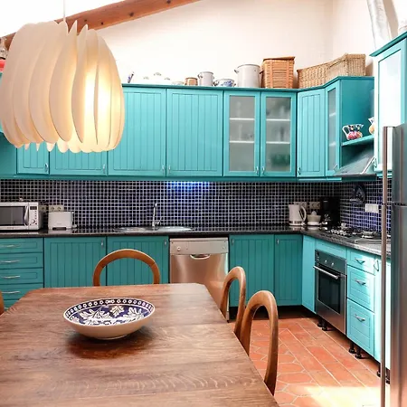 Casa Poeta تافيرا