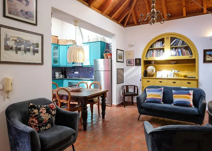 Casa Poeta * Тавира
